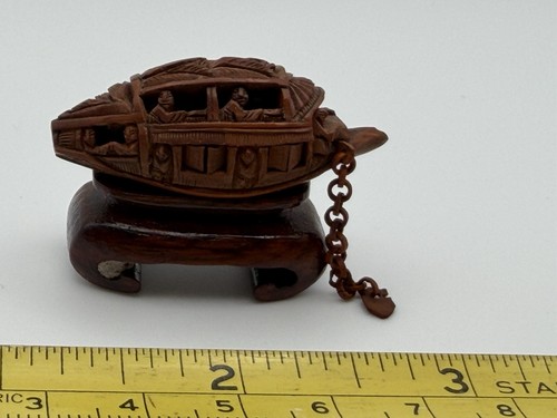 Chinese micro carving nut - chinese,