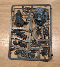 Warhammer 40k Space Marines: Captain In Terminator Armour  - New on Sprue