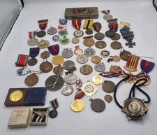 Collection Medals Medallions & Badges Inc. Military, Sports, Commemorative