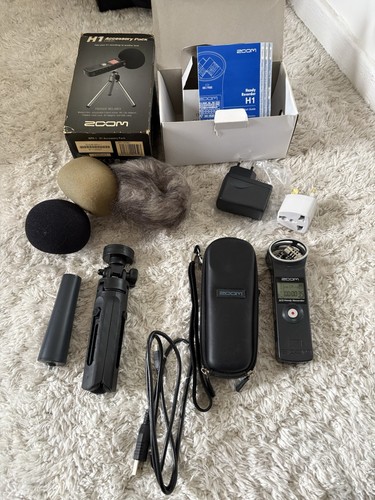 Zoom handy recorder bundle - handy,