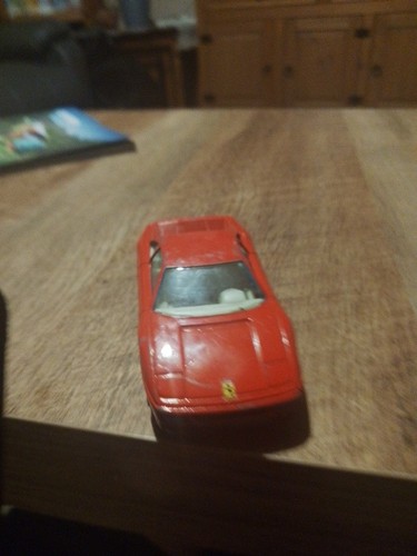 Used burago scale ferrari - 1.43,