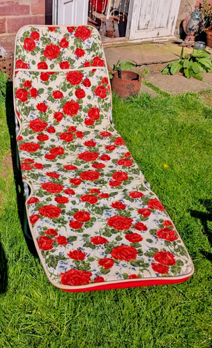 Vintage sun lounger floral - lounger,