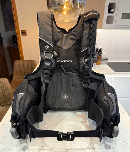Aqua lung axiom - bcd, buoyancy