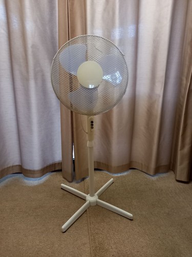 Pedestal oscilating 3 - pedestal,