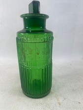 Ribbed apothecary victorian - ribbed,