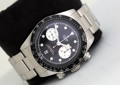 Tudor black bay chrono - black,