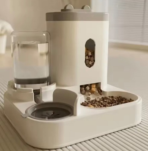 Automatic pet feeder - automatic, dog