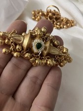 Golden Finger Ring Viral