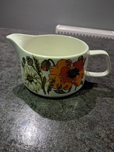 Meakin poppy pattern - j, g