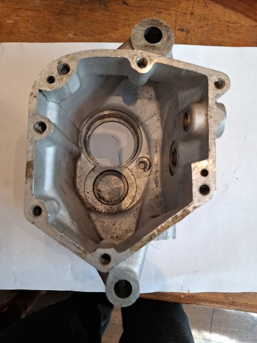 Norton gearbox casing - norton,