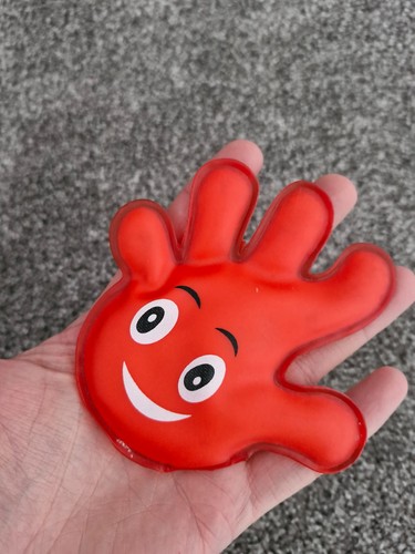 Hand shaped click heat pack - shaped,