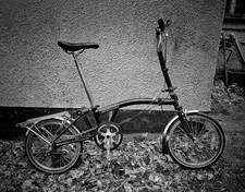 Brompton folding bike - folding,