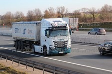 Truck Photo Iveco S-Way