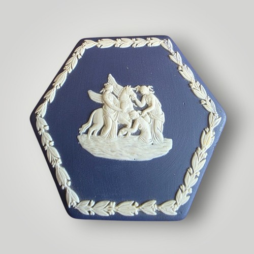 Wedgewood dark blue - blue, jasperware