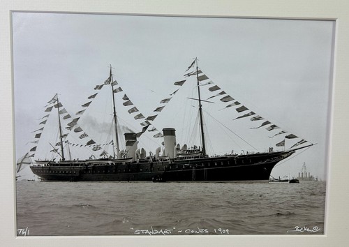 Standart russian royal - royal, yacht