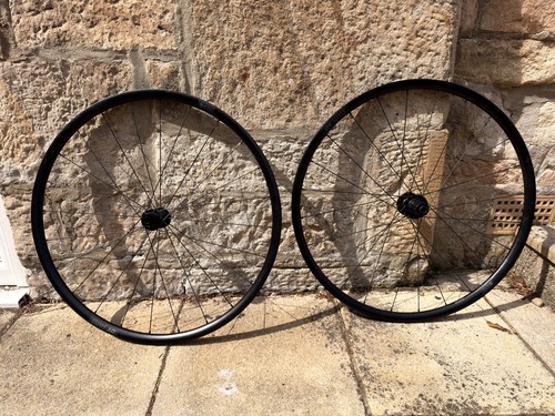 Swiss r470 700c wheelset - swiss,