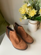 Ladies Clarks Chelsea