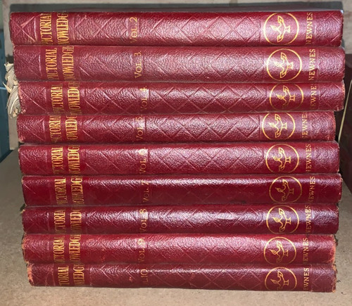Pictorial knowledge volumes - pictorial, knowledge: