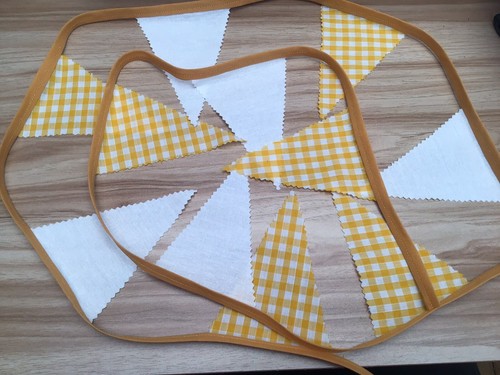 Handmade shabby chic yellow - shabby,