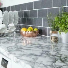 GLOSSY BLACK WHITE SELF