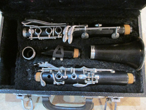 Michael 400 clarinet - j,