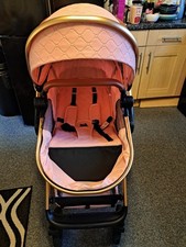 Shinney Stroller (New Like Condition)