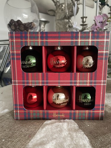 Harrods 2026 baubles set - 6,