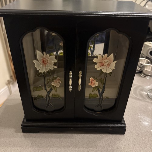 Vintage mele jewellery - mele, armoire