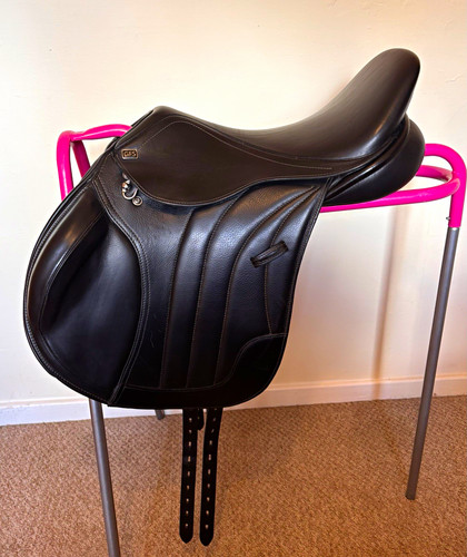 Gfs premier jump saddle - jump,