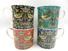 Set of 4 Mugs in Assorted