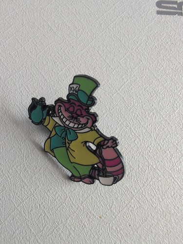 The cheshire cat madhatter - cat, x