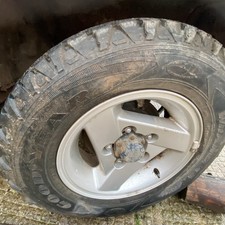 suzuki jimny wheels and tyres