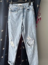 Women’s Size 8 Ripped Jeans