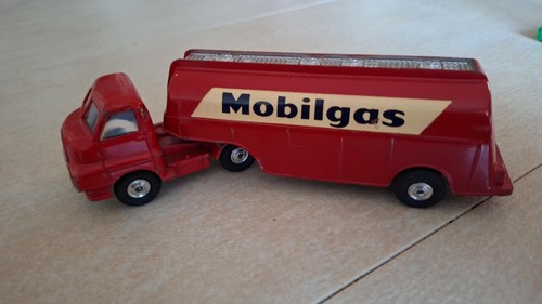 Mobilgas tank corgy larger - corgy, big