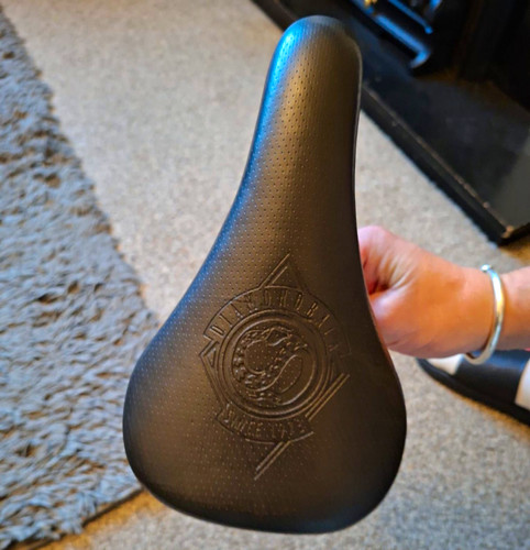Diamondback black bmx saddle - diamondback,