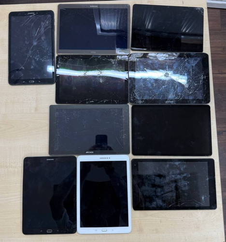 Job lot phones - job, |
