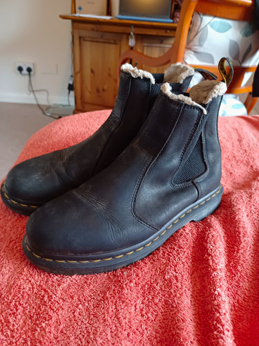 Martens black leather - martens,