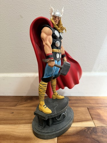 Mighty thor statue full size - thor,