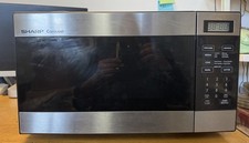 Sharp - Carousel 0.8 Cu. Ft