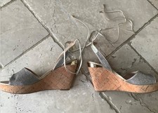 GUESS Size 4.5 Gold wedge