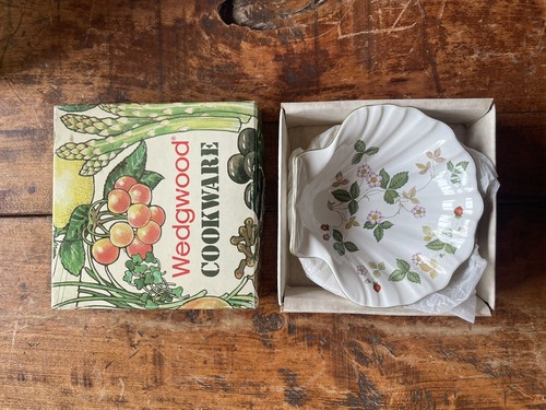 Wedgwood wild strawberry 15cm - wedgwood,