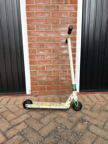 White chilli scooter used - white, scooter,