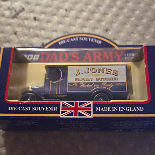 Lledo dad army jones - army,