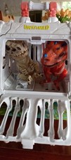 WowWee Fingerlings Untamed Jailbreak Cage Krypton Dinosaurs Gloom T-Rex Bonehead