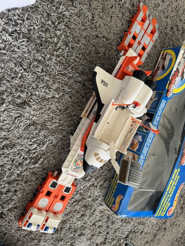 Hot wheels mega rig space - hot, mega-rig