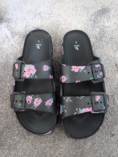 Women sandals size 5 - women's,