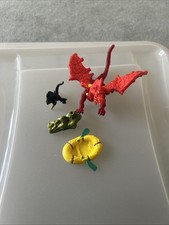 Mighty Max Dragon Island Red