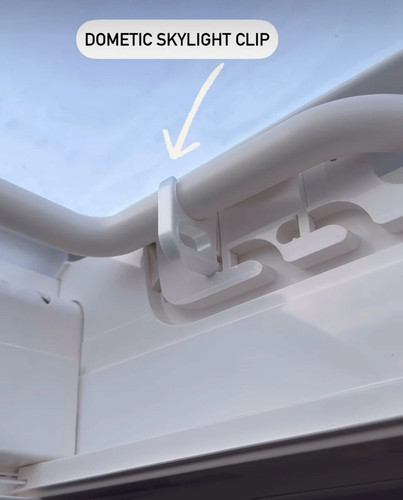 Dometic roof light clip - 2,