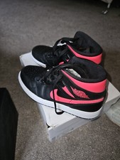 Womens Nike Air Jordan 1 Mid