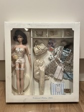 Barbie Genuine Silkstone Continental Holiday Giftset Limited Edition NIB 2001